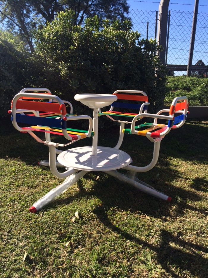 calesita de fibra crucijuegos